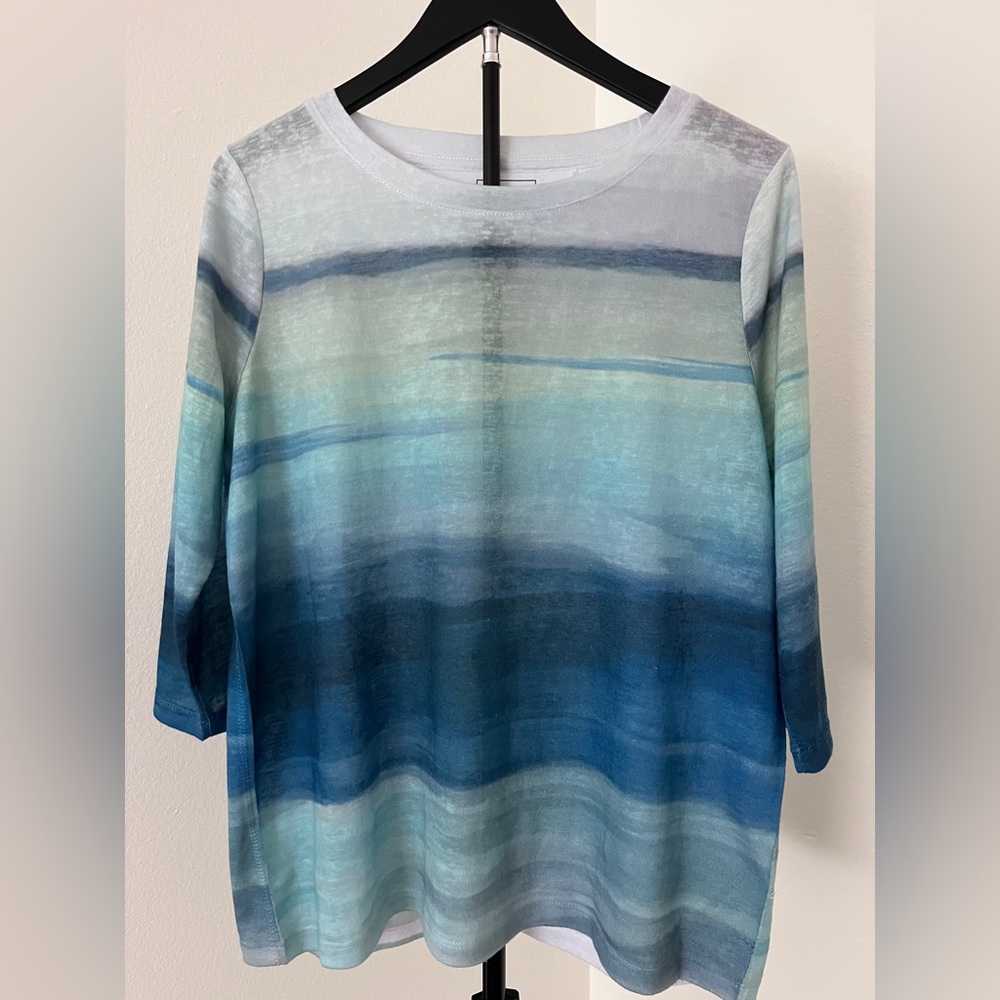 FDJ Blue Ombre Coastal Top 🌊💙 | Lightweight 3/4 Sleeve Blouse | Size L
